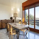 Villa Tudor - Beautiful Large Amidst Lush Nature! Ghevio