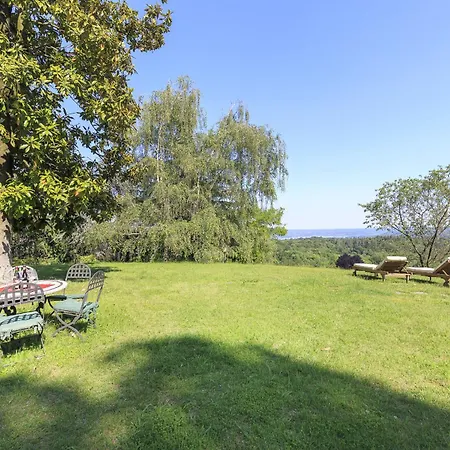 Villa Tudor - Beautiful Large Amidst Lush Nature! *